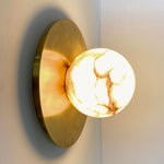 Mini Alabaster Moon  - Brass and alabaster wall sconce by Matlight Milano - Fp Art Online