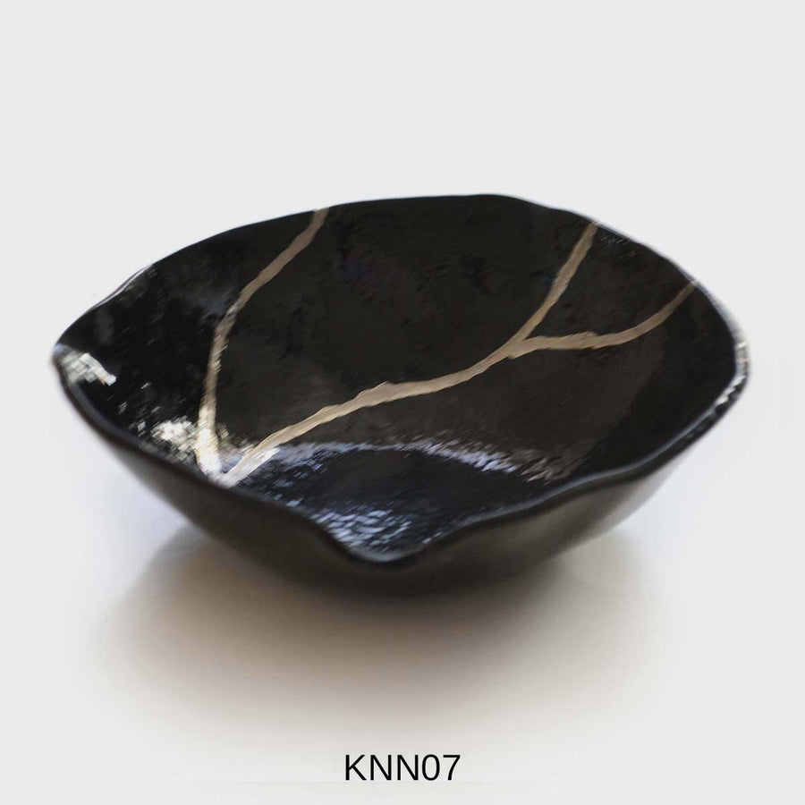 "Kintzugi Black" Sushi Set, Handmade Murano plates, engraved by hand with platinum 999,99 by Fp Art Tableware - Fp Art Online