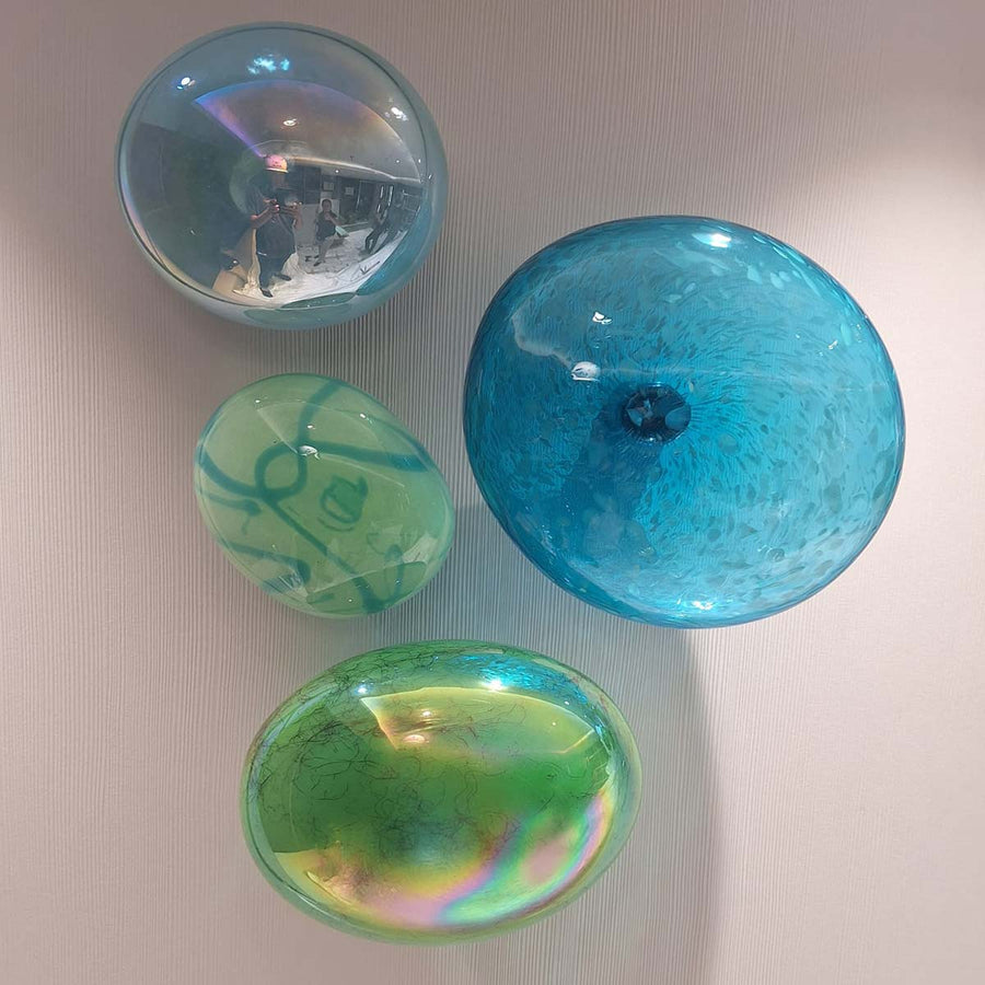 Pebble Wall Green - Handcrafted Murano glass spheres, create your own sculpture by Fp Art Collection - Fp Art Online